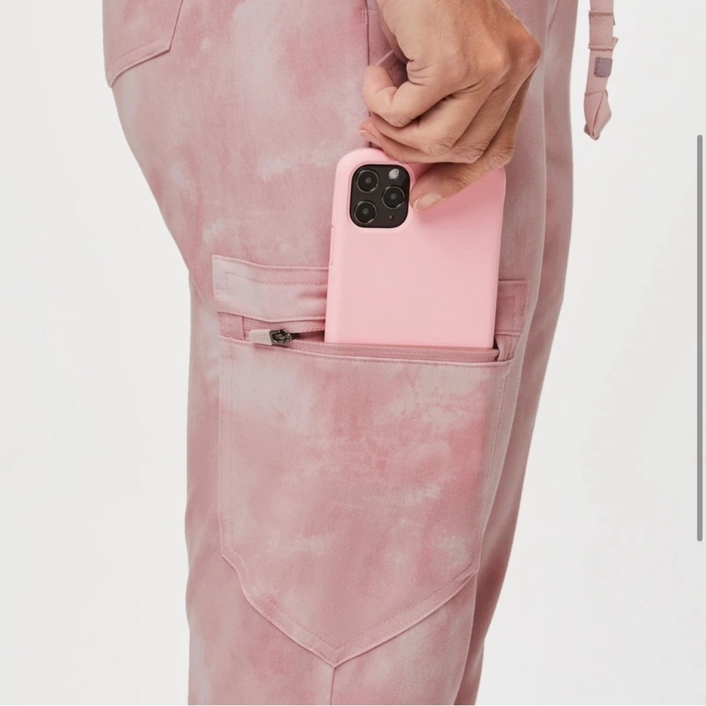 Figs limited edition breast cancer awareness joggers - Picture 2 of 7